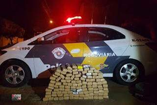 Droga encontrada no carro preparado em Ponta Porã e que iria para Ribeirão Preto (SP) (Foto: Divulgação/PM)