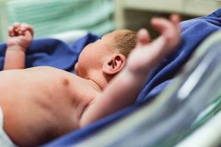 Médicos falam que além da mulher, existe um bebê que precisa estar preparado para nascer. (Foto: Paula Cayres)