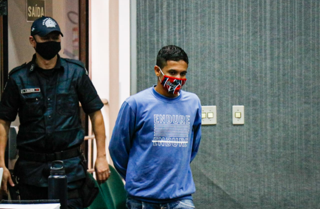 R&eacute;us negam crimes em j&uacute;ri por sequestro de pai e filho, al&eacute;m de assassinato