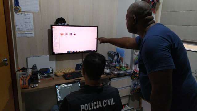 Ju&iacute;za mant&eacute;m pris&atilde;o de PM, sargento e mais 2 por armazenar pornografia infantil
