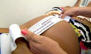 Grávida durante consulta pré-natal (Foto: Agência Brasil)