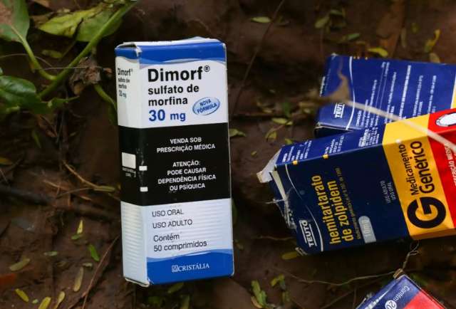 Medicamentos tarja preta e at&eacute; morfina foram descartados em c&oacute;rrego