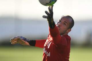 Goleiro Marcelo Lomba do Inter treina forte para jogo de hoje (Foto: Internacional/Divulgação)
