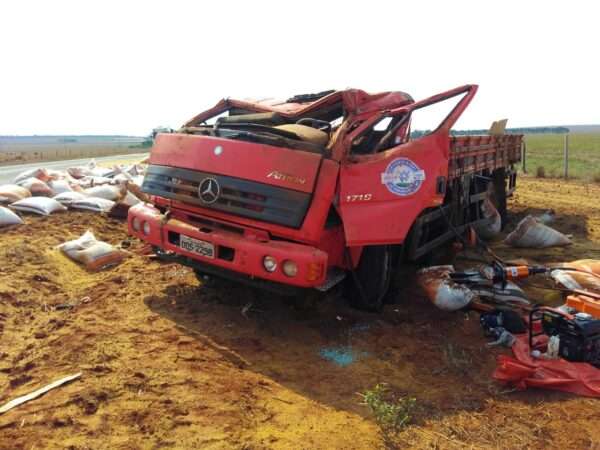 Motorista morre na Santa Casa 14 dias depois de capotar caminh&atilde;o em rodovia