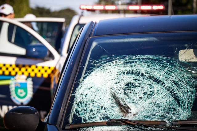 Mulher atropelada  na Euler de Azevedo est&aacute; em coma induzido na Santa Casa 