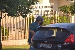 Presidente do PL deixa cartório eleitoral após advertência de juiz (Foto: Divulgação)