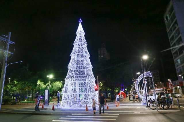 Empresa vence licita&ccedil;&atilde;o de 508 mil para instalar decora&ccedil;&atilde;o de Natal