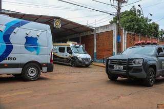 Viaturas da Agepen e do Choque em frente ao Presídio de Segurança Máxima da Capital. (Foto: Aquivo/Marcos Maluf) 