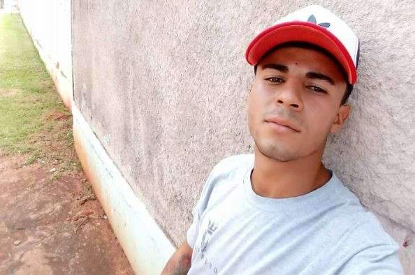 Bandido levou seis segundos para matar jovem com facada, estima pol&iacute;cia