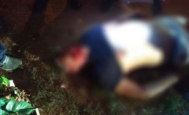 Homem &eacute; morto a facadas ap&oacute;s discuss&atilde;o em churrasco 