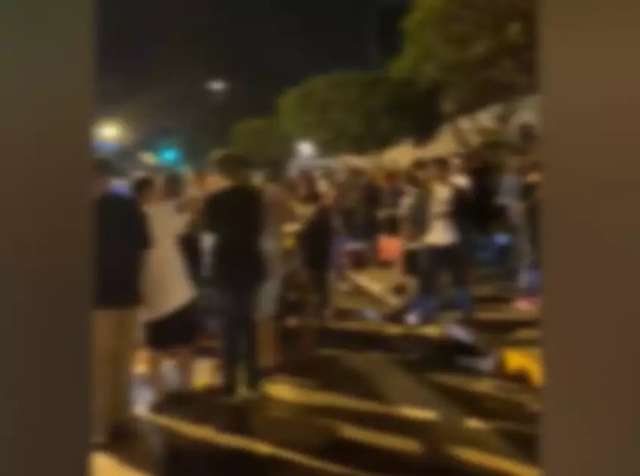Opera&ccedil;&atilde;o leva dono de bar para delegacia e multa 3 pessoas em R$ 15 mil 