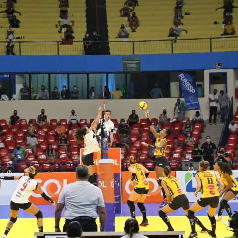 Praia Clube vence Flamengo no fechamento da Supercopa de V&ocirc;lei em MS