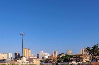 Campo Grande registra temperatura mais alta do m&ecirc;s e sensa&ccedil;&atilde;o vai a 53 graus