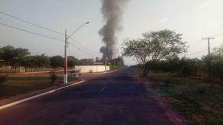 Inc&ecirc;ndio destr&oacute;i metade de f&aacute;brica de tecidos em Tr&ecirc;s Lagoas 