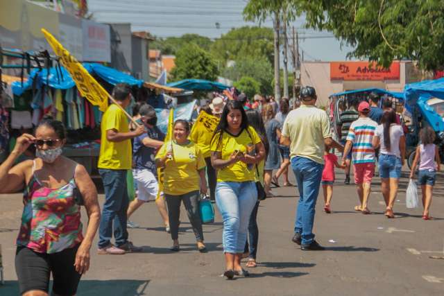 Candidatos a vereador refor&ccedil;am campanhas nas feiras livres da Capital