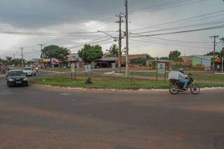 Rotatória em que aconteceu acidente, na Avenida Cafezais com Marajoara. (Foto: Marcos Maluf)