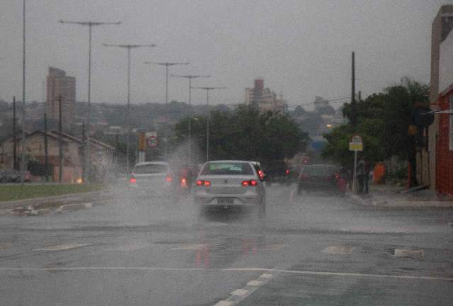 Em 11 dias, Campo Grande acumula 55,2 mil&iacute;metros de chuva