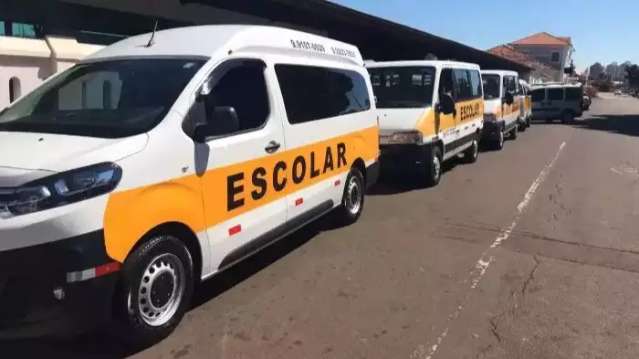 Lei prev&ecirc; pagamento m&iacute;nimo de contratos para setor do transporte escolar