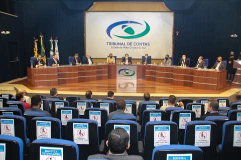 Prefeitura e Cons&oacute;rcio assinam termo de gest&atilde;o do transporte p&uacute;blico da Capital