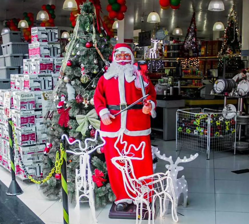 Com árvore de R$ 1000, Natal com covid promete ser de extravagâncias -  Consumo - Campo Grande News
