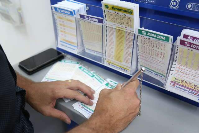 Veja quais foram as dezenas sorteadas no concurso 2317 da Mega-Sena 