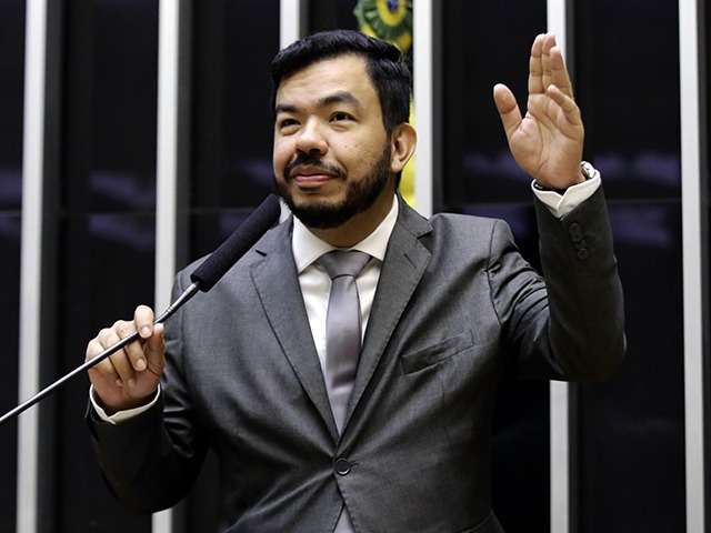 Diret&oacute;rio do PSL n&atilde;o comenta pris&atilde;o de deputado em MS por posse ilegal de arma