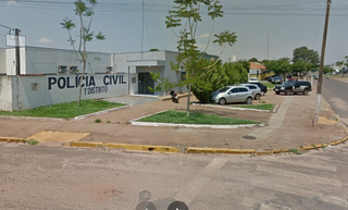Motociclista atira contra carros usados para campanha pol&iacute;tica 