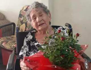Aos 96 anos, Martha venceu a covid-19 depois de uma semana internada