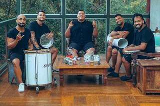Empresários acusam grupo Menos é Mais de dar calote em reagendamento de show Empresários acusam grupo Menos é Mais de dar calote em reagendamento de show