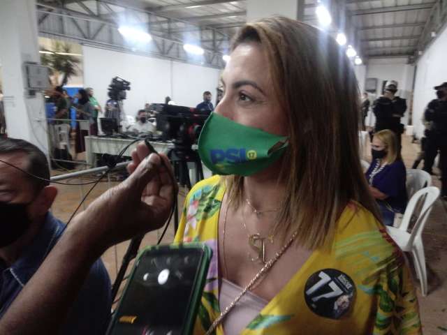  &ldquo;De castigo no banquinho&rdquo;, diz Soraya Thronicke sobre atua&ccedil;&atilde;o de Trutis no PSL