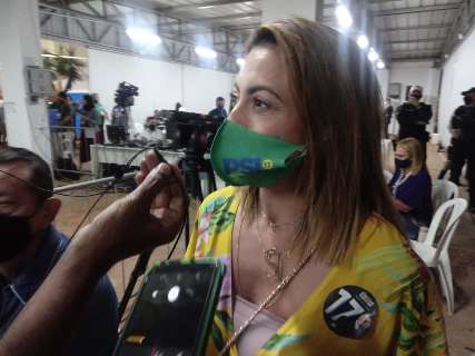  “De castigo no banquinho”, diz Soraya Thronicke sobre atuação de Trutis no PSL