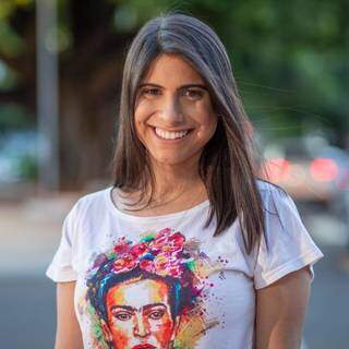 Camila Jara, aos 25 anos, é a mulher mais votada para a Câmara Municipal de Campo Grande, nas eleições 2020 (Foto: Reprodução/Facebok)