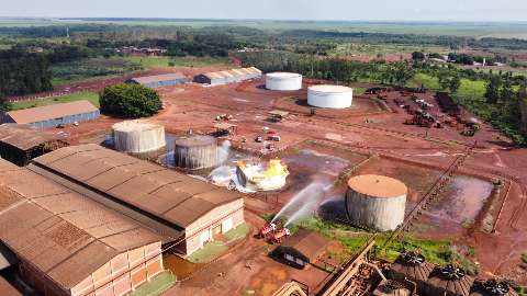 Trabalhador desaparece em explos&atilde;o de usina