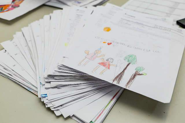 No Natal da pandemia, at&eacute; cartinhas para Papai Noel dos Correios ser&atilde;o digitais