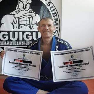 Guilherme também é professor de jiu jitsu.