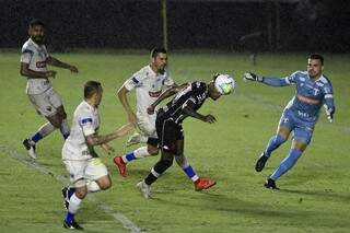 O jogador Gustavo Torres do Vasco durante a partida entre Vasco e Fortaleza, válida pelo Campeonato Brasileiro da Série A. Realizado no estádio São Januário, no Rio de Janeiro, (RJ), Nesta quinta-feira (19). (Foto: Estadão Conteúdo) 