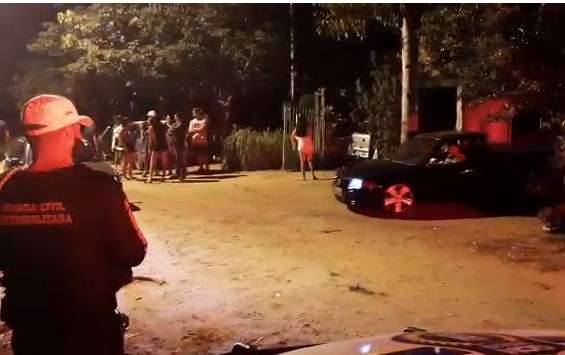 Guarda municipal acaba com festa que tinha 400 pessoas na Capital