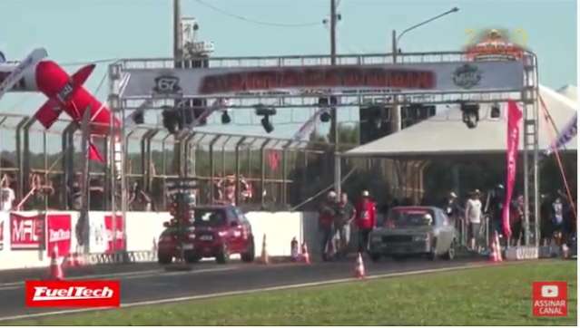 Evento tradicional de arrancad&atilde;o re&uacute;ne 128 carros na Capital