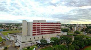 Vista aérea do prédio onde é o Hospital Regional de Campo Grande. (Foto: Coe-HRMS)