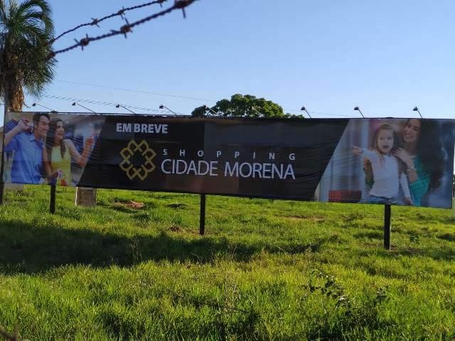 Projeto de anos, outdoor e site anunciam shopping das Moreninhas 