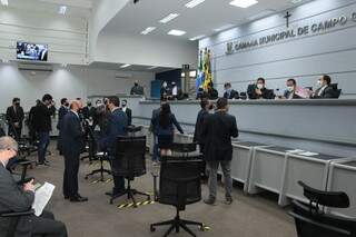 Vereadores durante sessão presencial em julho deste ano (Foto: Divulgação - CMCG)