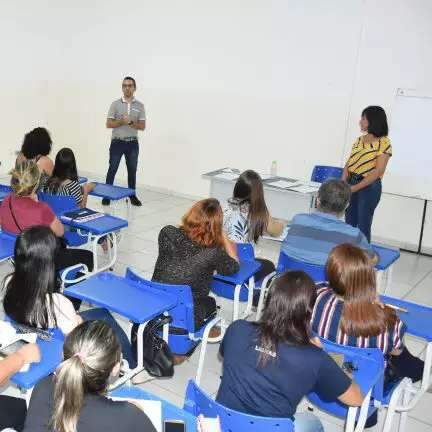 Termina hoje inscri&ccedil;&atilde;o de processo seletivo para tradutor e int&eacute;rprete de libras