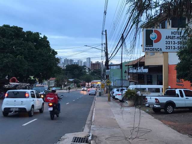 Transformador estoura na Euler de Azevedo e sem&aacute;foros param de funcionar