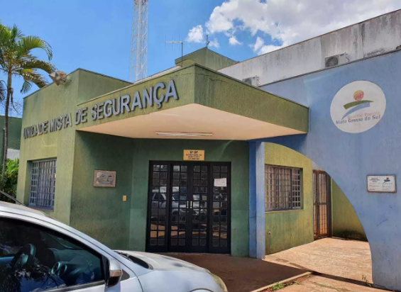 Assassino de jovem se apresenta &agrave; pol&iacute;cia e diz que matou para se defender