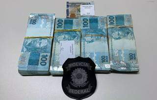 Dinheiro apreendido em Corumbá (Foto/Divulgação)