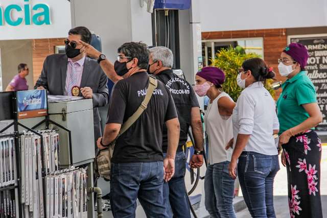 Posto de combust&iacute;vel na Mato Grosso &eacute; autuado por usar 2 pre&ccedil;os