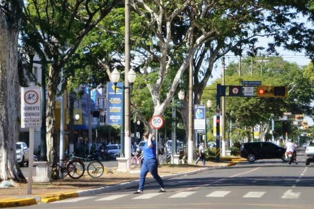 Prefeitura amplia toque de recolher para conter nova onda da covid
