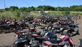 Motocicletas que serão leiloadas. (Foto: Divulgação | Detran)