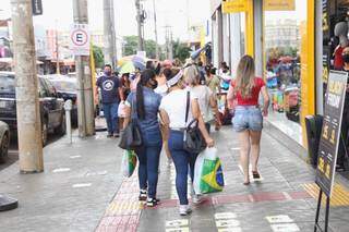 Mais uma vez, Sa&uacute;de emite alerta e pede que popula&ccedil;&atilde;o fique em casa 