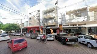 Chamado de &quot;preto&quot; e &quot;fedido&quot;, jovem denuncia vizinho por inj&uacute;ria racial